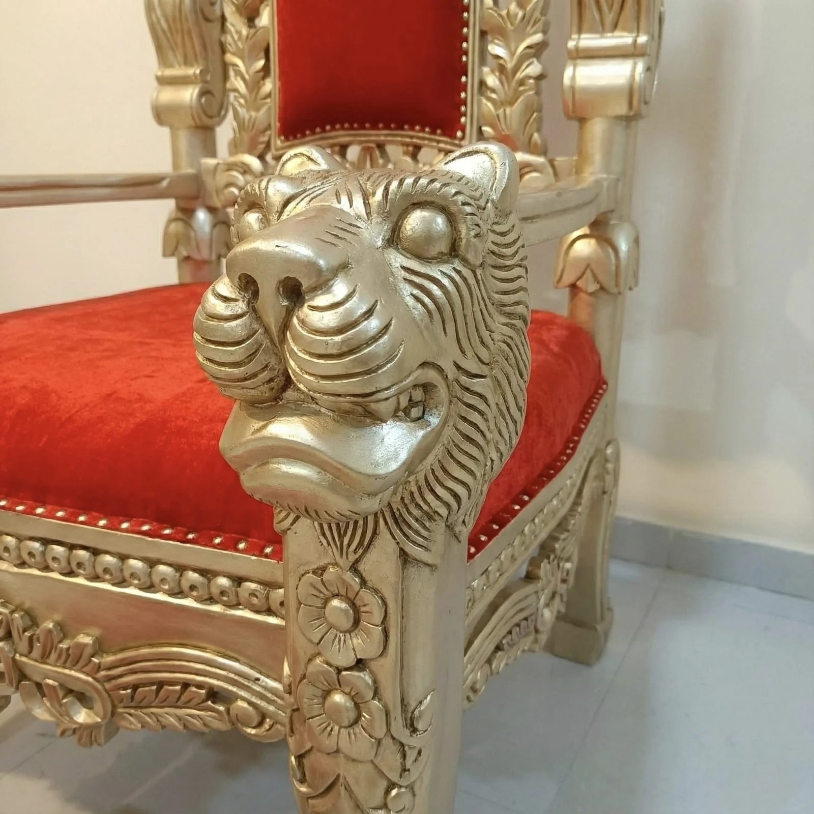 Guruji Maharaj Ji Chair – Royal Wooden Singhasan view